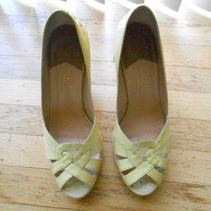 COLE HAAN PLATFORM HEEL